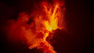 Etna Yanardağı'nın lavları böyle görüntülendi