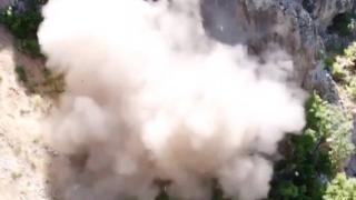 Pençe operasyonlarında tespit edilen mağara imha edildi