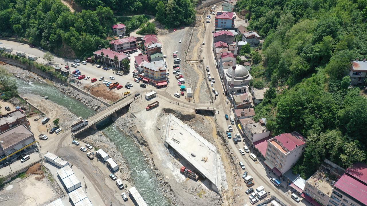  İlçe merkezindeki köprü gelecek ay ulaşıma açılacak