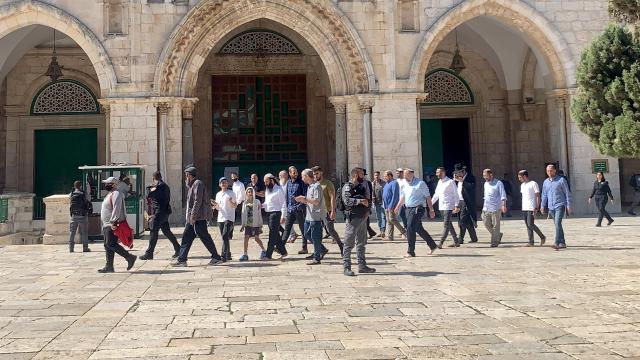 119 fanatik Yahudi Mescid-i Aksaya baskın düzenledi