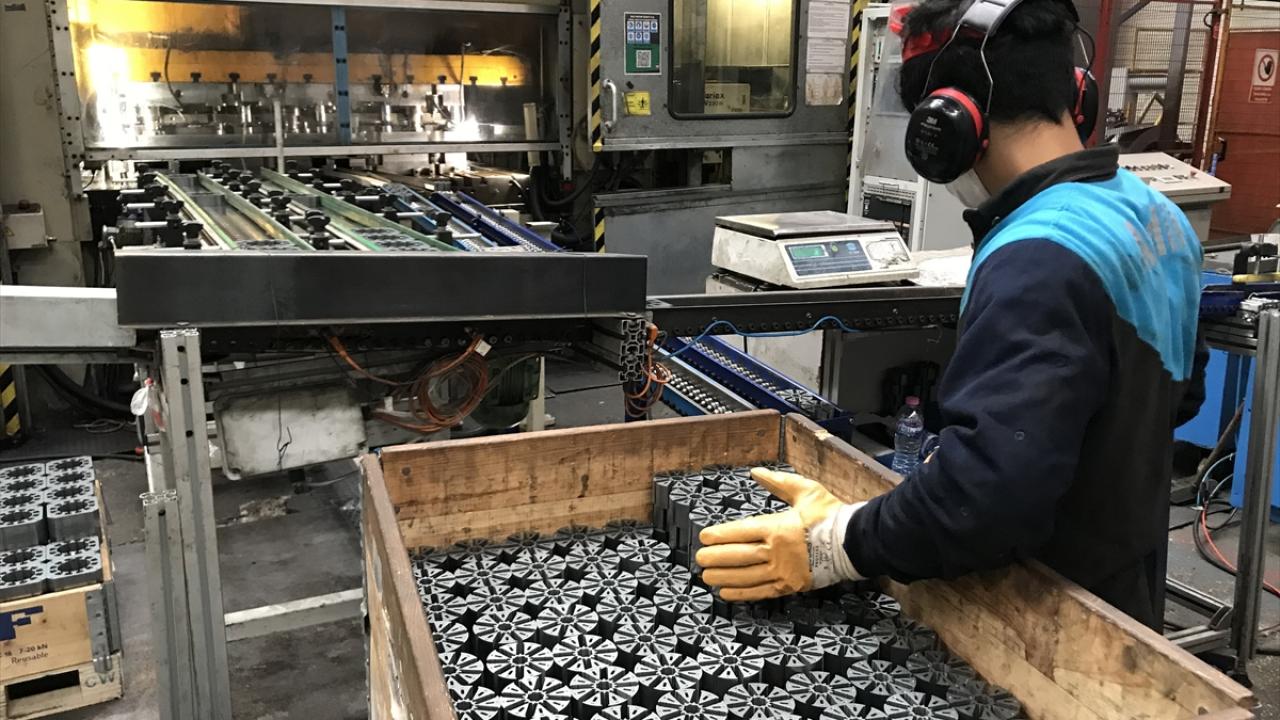 Almanya, Çin ve ABD`ye motor ihracatı