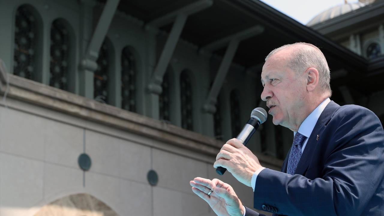 "Ayasofya`ya selam, fetihe hediye"