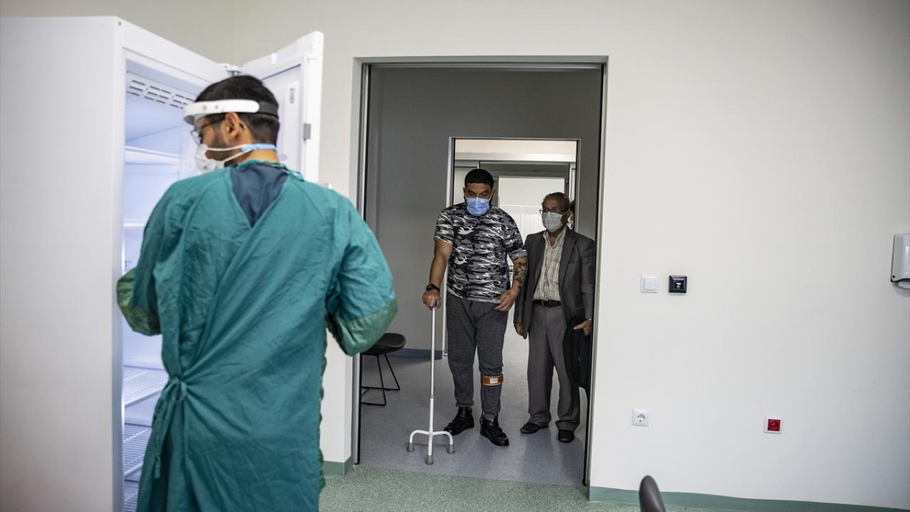 "Hedefimiz 20 yaşına kadar tüm vatandaşlarımızı aşılayabilmek"