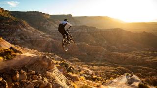 İspanyol bisikletçi sınırları zorladı