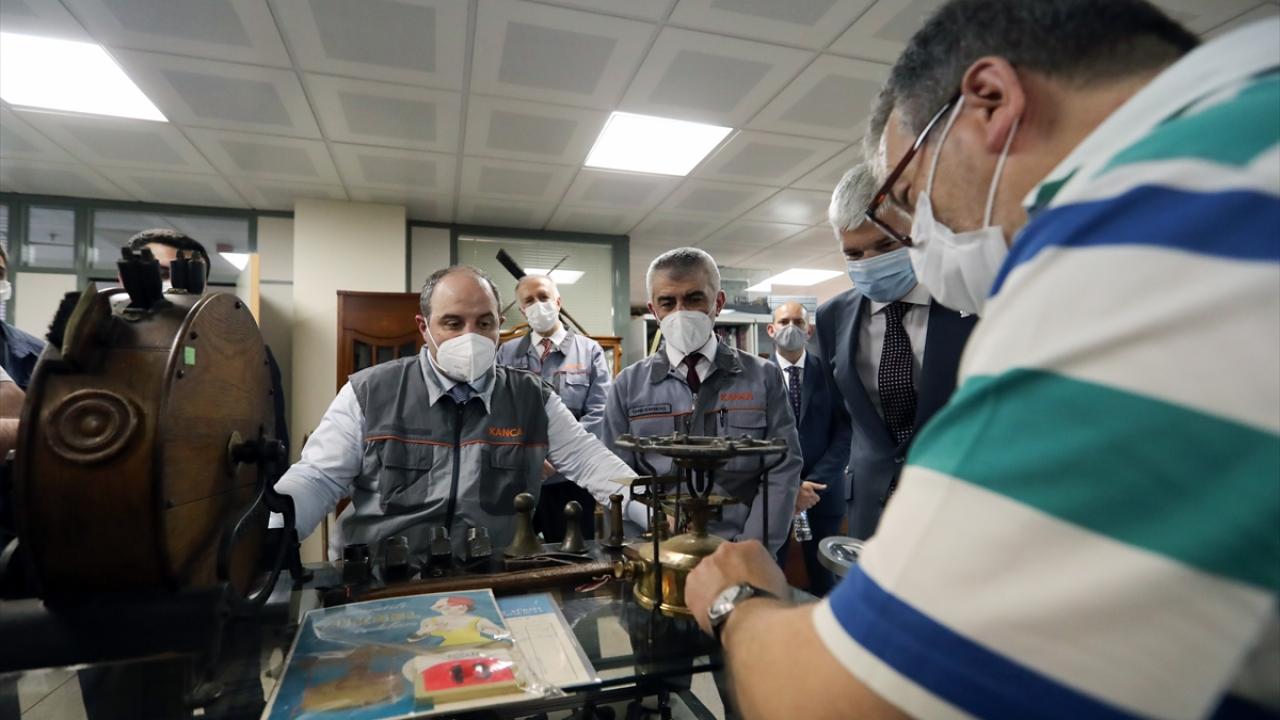 "Kendini uyarlamalı"