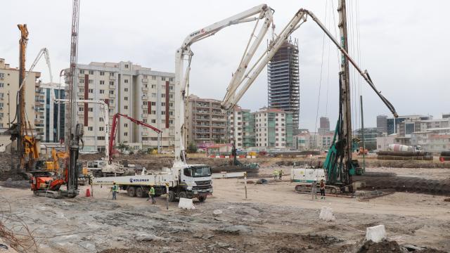 İzmir depremin ardından yenileniyor