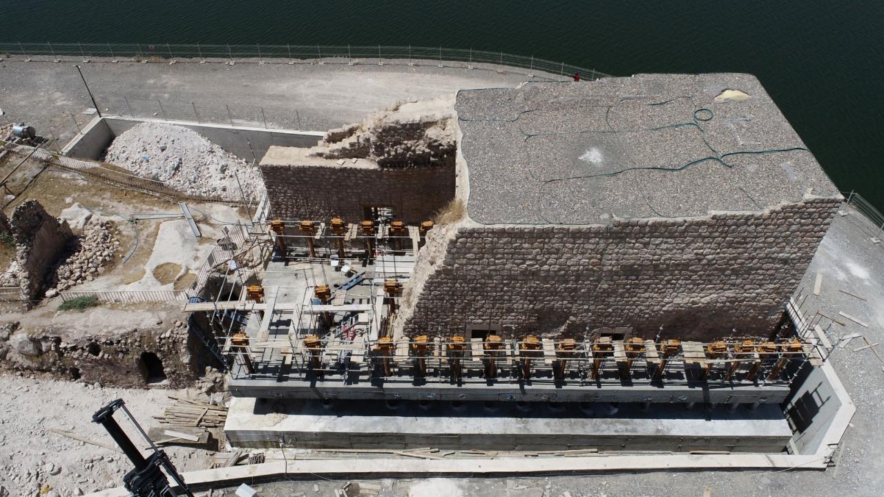 Tarihi 7 eser, yeni yerleşim yerine taşındı