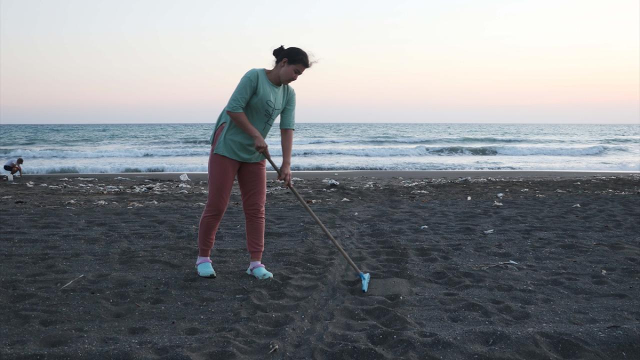 "Yüzbinlerce yavru denizle buluşuyor"