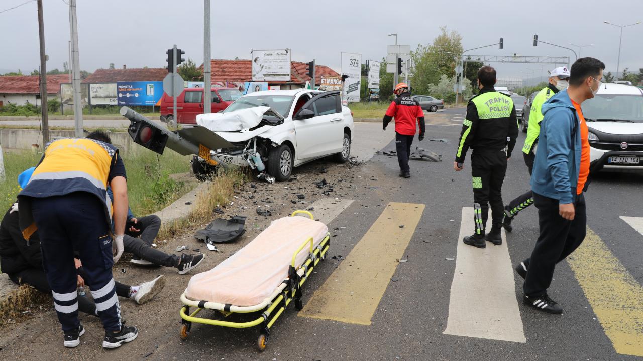 Bolu'da trafik kazası: 4 yaralı