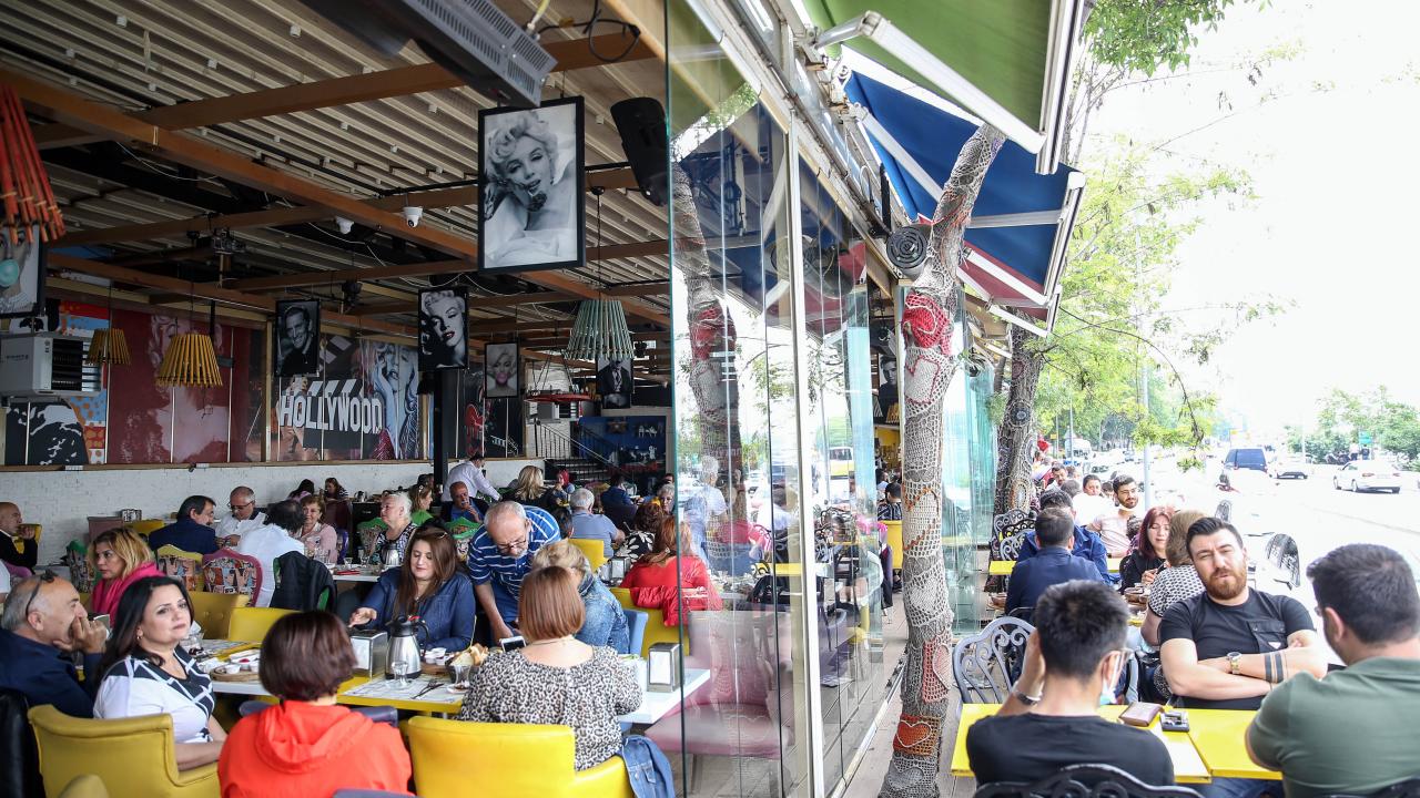 Kahvaltıcılar doldu taştı