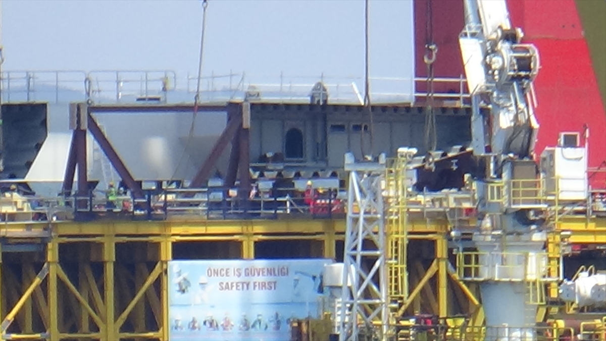 Gemi trafiğine kapatıldı