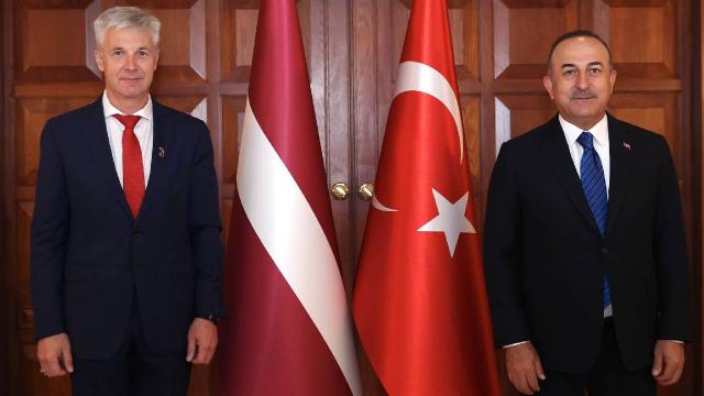 Bakan Çavuşoğlu, Letonya Başbakan Yardımcısı ile görüştü