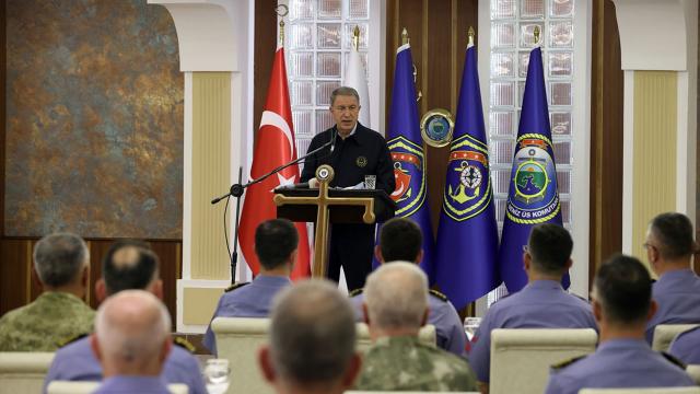 Bakan Akar: Girilemez denilen yerlere girdik, teröristlerden temizledik