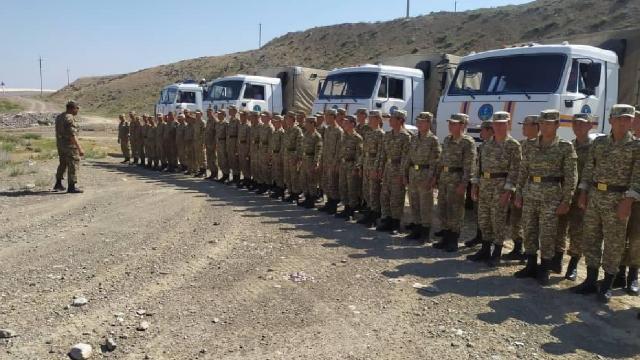 Kırgızistan, Tacikistan sınırı yakınlarındaki vatandaşlarını tahliye ediyor