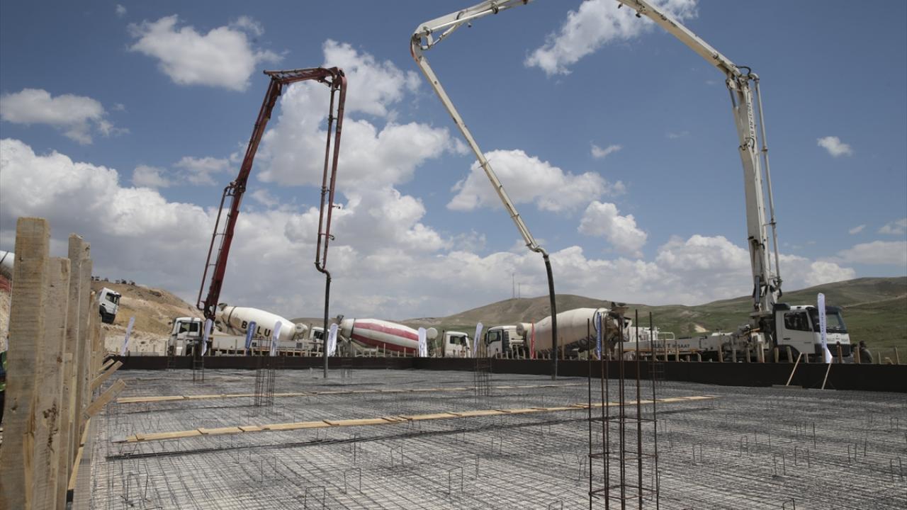 "Madencilik gelişmenin, büyümenin temelidir"