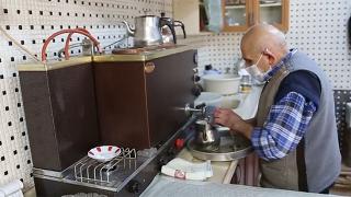 Çaycılığa adanan bir ömür