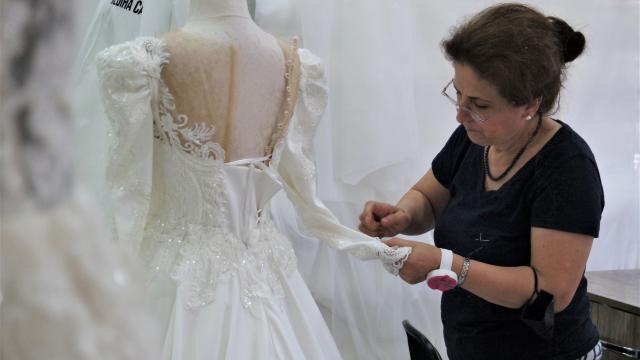 Kademeli normalleşme süreciyle başlayan düğünler, gelinlik siparişlerini artırdı