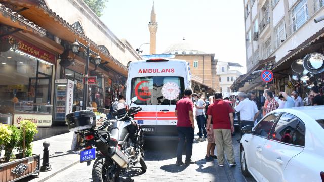 Kahramanmaraşta bir kişi bıçakla yaralandı