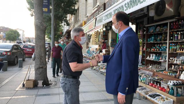 Büyükşehir Belediye Başkanı Uğur İbrahim Altay, esnafı ziyaret etti