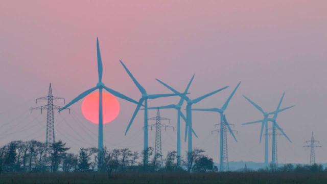 “Güneşin ve rüzgarın enerji potansiyeli küresel enerji ihtiyacının 50 katını karşılayabilir”