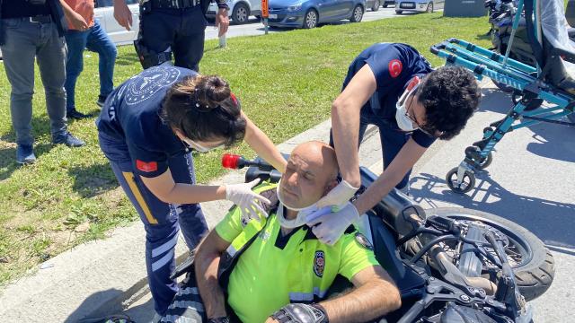 Sakaryadaki trafik kazasında yunus polisi yaralandı