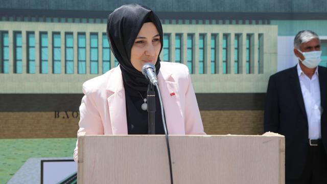 Şanlıurfada 400 kişiye istihdam sağlayacak tekstil fabrikasının temeli atıldı
