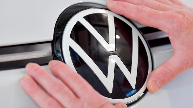 Volkswagenin eski CEOları şirkete 288 milyon euro tazminat ödeyecek