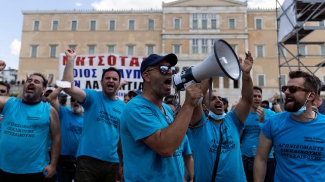 Yunanistanda genel grev: Binlerce çalışan, iş bıraktı