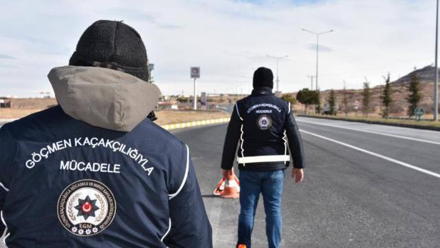 İçişleri: Çeşitli suçlardan aranan 1964 kişi yakalandı