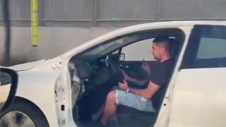 Kapısız arabayla trafiğe çıkan sürücü cezasız kalmadı