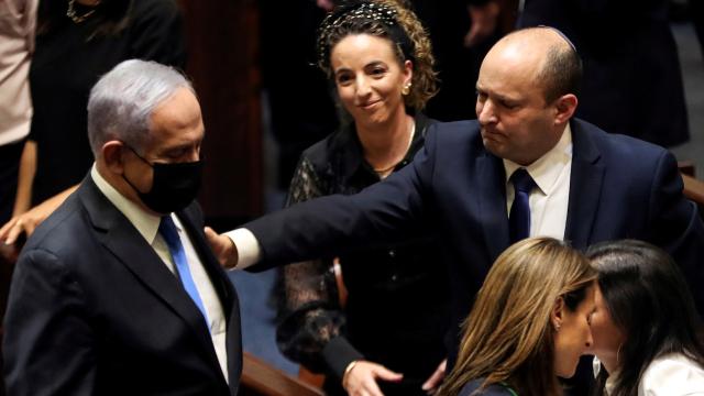 İsrailde Netanyahu başbakanlık görevini Bennette devretti