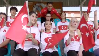 Özel öğrencilerden Milli Takım'a destek klibi