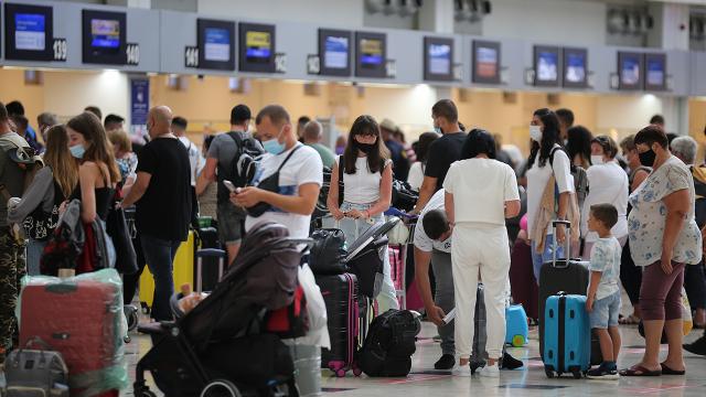 Antalyaya 8 günde 120 bin turist geldi