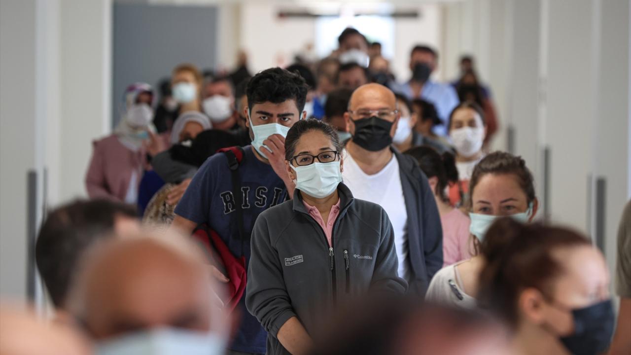 SGK`ya kayıtlı çalışanlar aşılanıyor