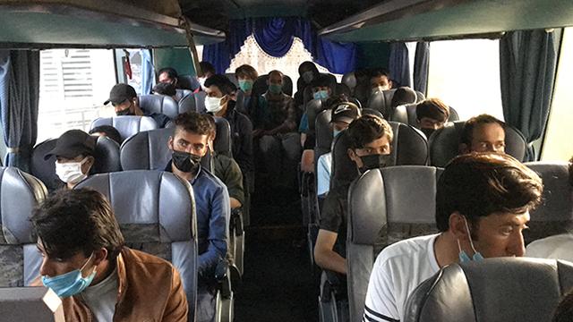 Adanada 45 düzensiz göçmen yakalandı