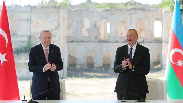 Erdoğan ve Aliyev Şuşa Beyannamesine imza attı