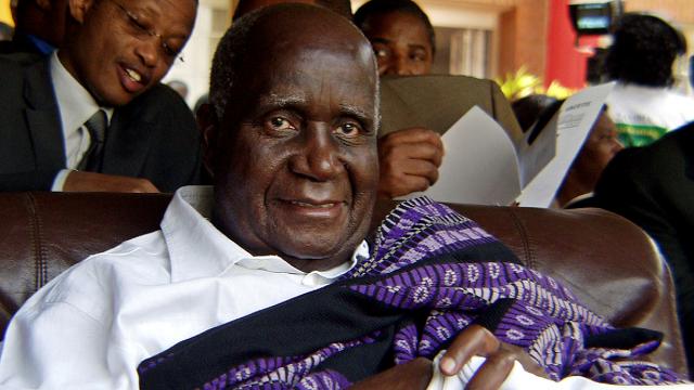 Zambiyanın kurucu Devlet Başkanı Kenneth Kaunda hayatını kaybetti