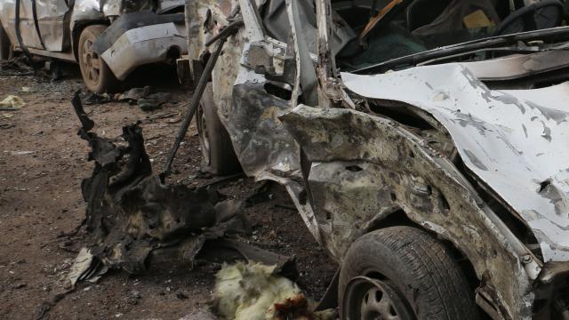 Kolombiyada bombalı araçla saldırı: 36 asker yaralandı