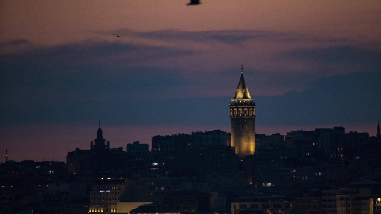 Kuzey Yarım Küre kışı 'en uzun gece' ile karşıladı