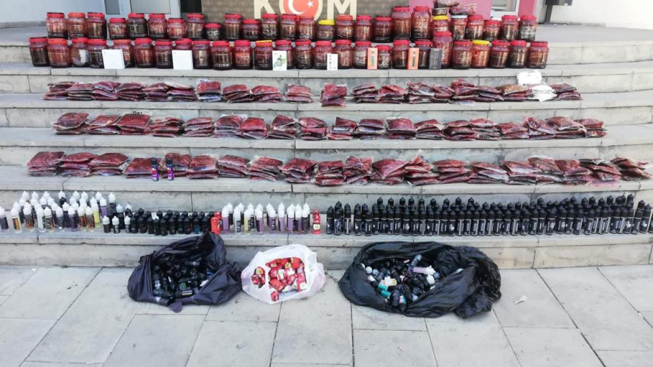 Adana’da kaçakçılık operasyonu: 8 gözaltı