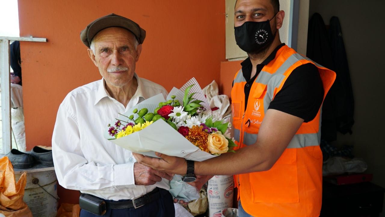 Babalar Günü’nde şehit babaları unutulmadı