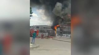 Ankara'da plastik imalatı yapılan fabrikada yangın