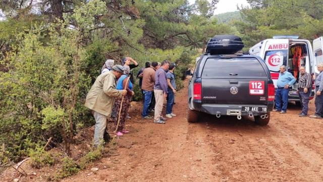 Tarlaya yıldırım düştü, 6 kişi yaralandı