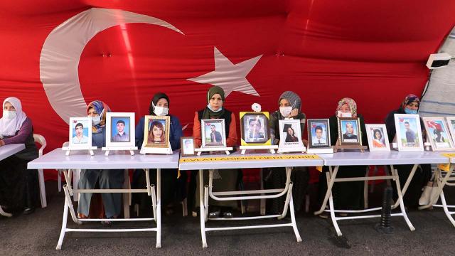 Diyarbakır annesi: HDP olmazsa bir çocuk kaybolmaz, dağa gitmez