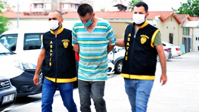 Çaldığı inşaat malzemesini çuvallarla taşıdı