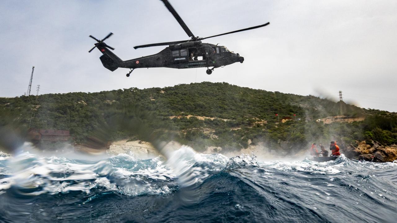 Jandarmanın seçkin komandoları zorlu görevler için zorlu eğitimlerden geçiyor