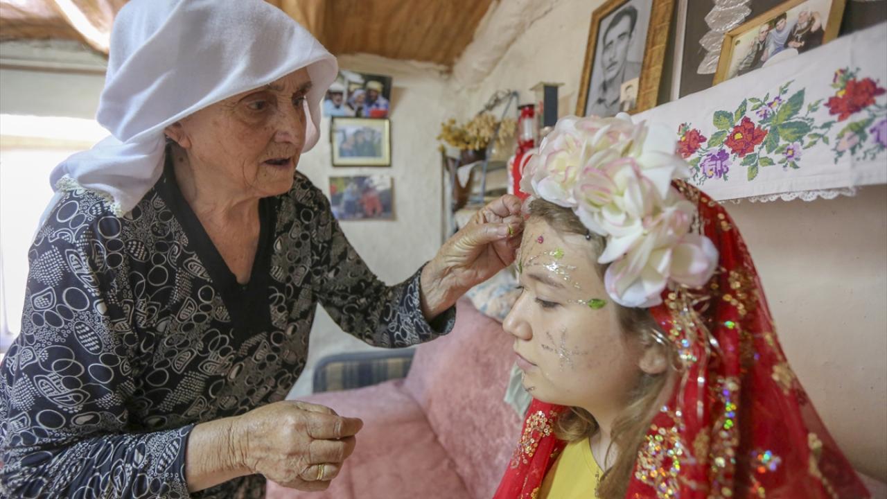 "Çoğu yüz yazması geleneğini pek bilmiyor"