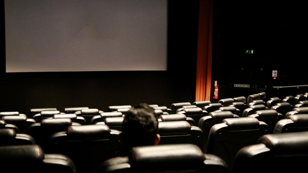 SİNEMA SALONLARI AÇILIYOR