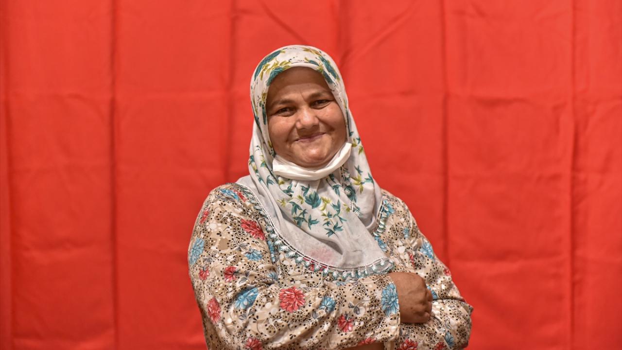 3 çocuk annesi 43 yaşındaki Hacer Deniz, projeyle iş sahibi olan kadınlar arasında yer alıyor.
