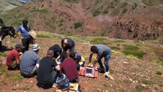 Yaylada hastalanan kişinin yardımına ambulans helikopter yetişti